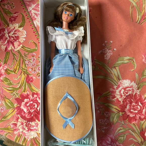 Barbies - Picture 4 of 8